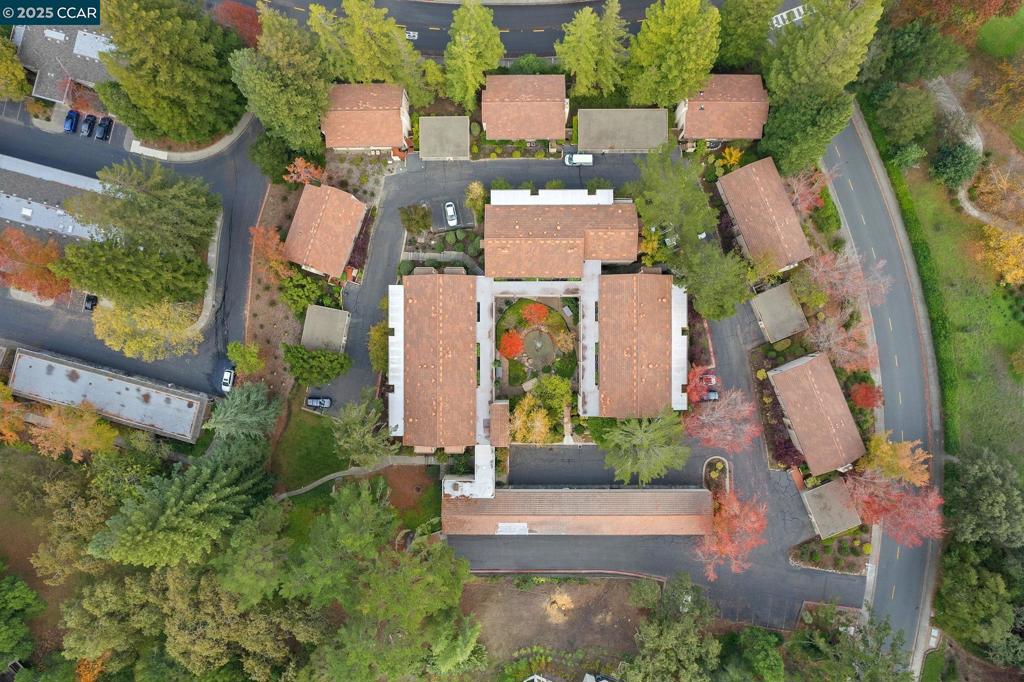 ROSSMOOR - Residential