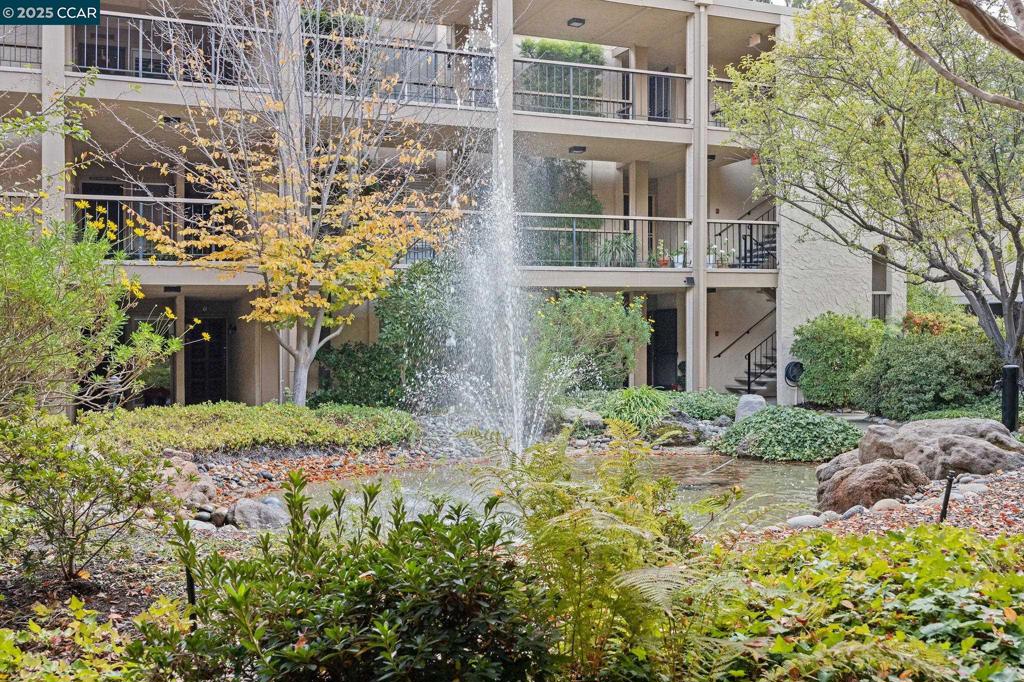 ROSSMOOR - Residential