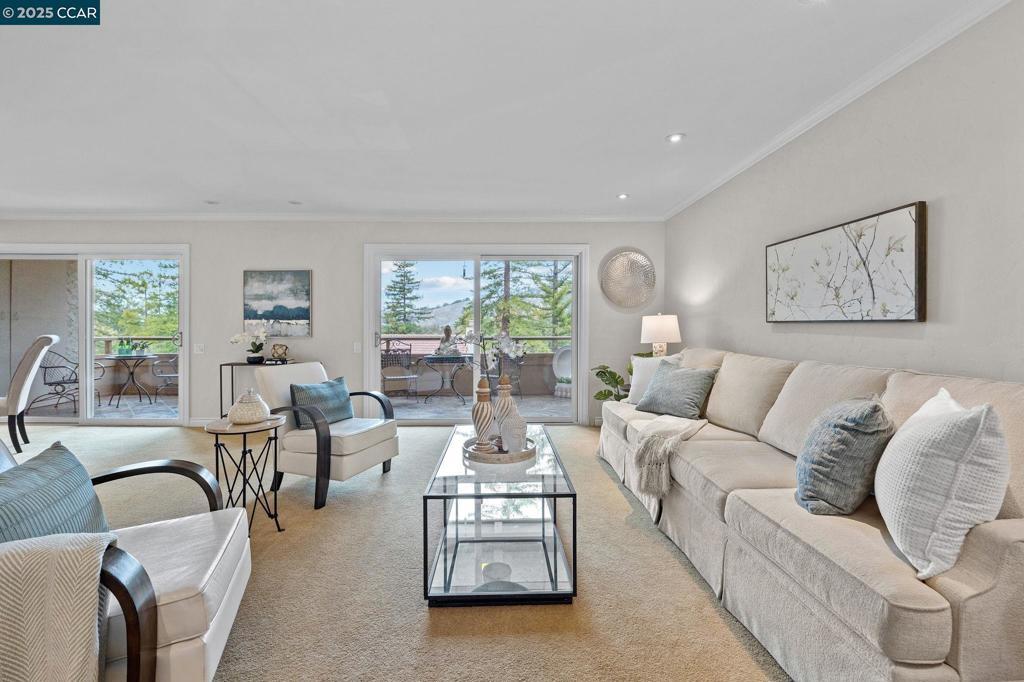 ROSSMOOR - Residential