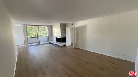 Photo of 9930 Durant Drive #4, Beverly Hills, CA 90212 (MLS # 26987583)