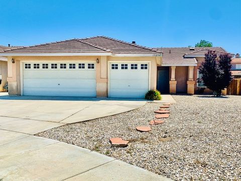 Photo of 13236 Fordham Circle, Victorville, CA 92392 (MLS # WS26069700)