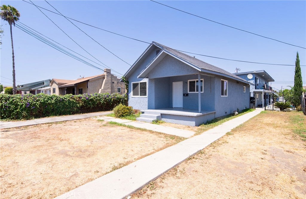 1035 W 107th