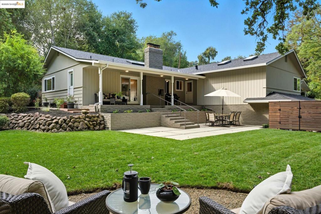 HIDDEN VALLEY - Residential