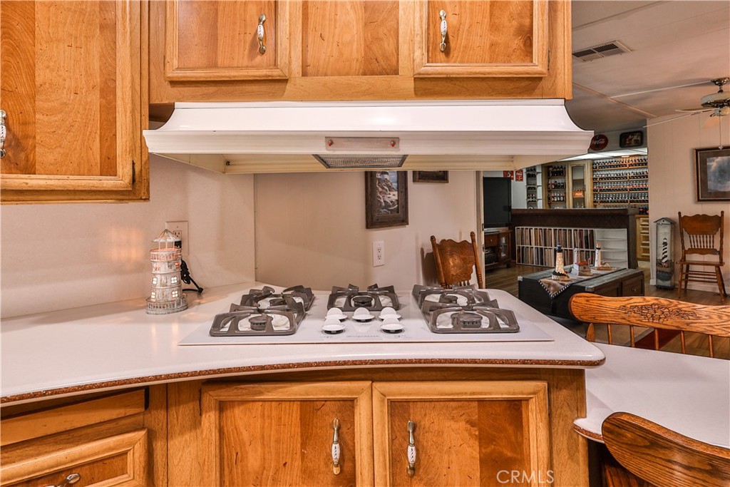 929 E Foothill Boulevard 52