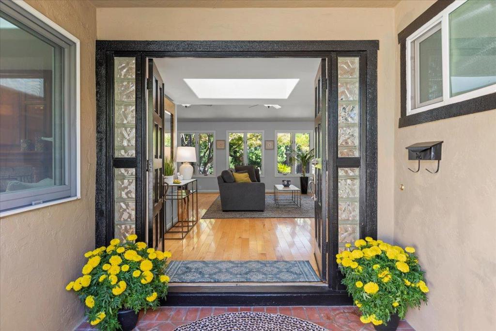 6898 Shearwater Drive