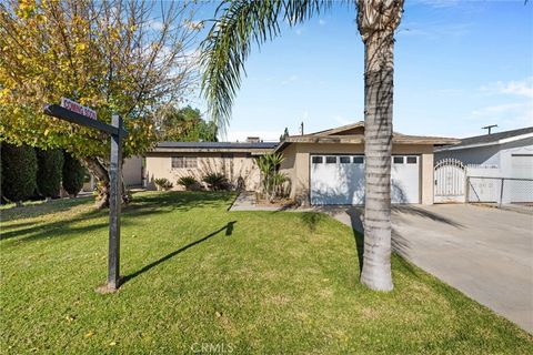 17662 Fontlee Fontana CA 92335