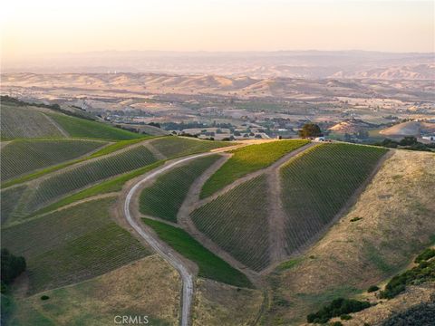 Tiny photo for 2762 Adelaida Road, Paso Robles, CA 93446 (MLS # NS26099588)