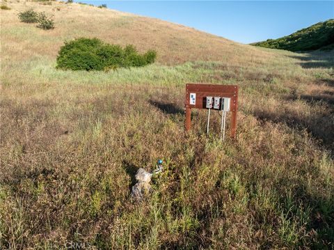 Tiny photo for 2762 Adelaida Road, Paso Robles, CA 93446 (MLS # NS26099588)
