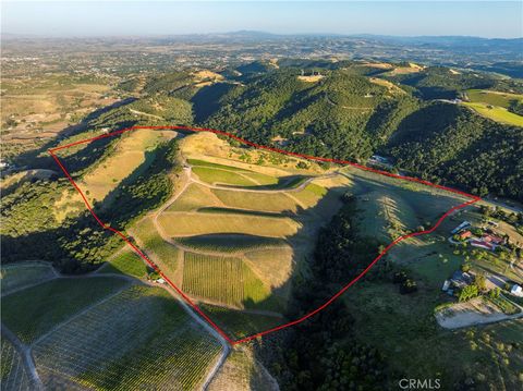 Tiny photo for 2762 Adelaida Road, Paso Robles, CA 93446 (MLS # NS26099588)