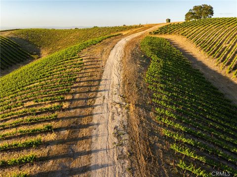Tiny photo for 2762 Adelaida Road, Paso Robles, CA 93446 (MLS # NS26099588)