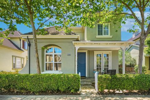 Photo of 33262 Martin Street, Fremont, CA 94555 (MLS # ML82047517)