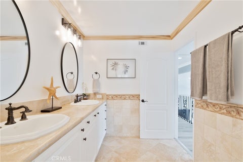Tiny photo for 2355 Peninsula Rd, Oxnard, CA 93035 (MLS # SR26184971)
