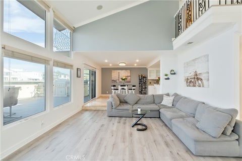 Tiny photo for 2355 Peninsula Rd, Oxnard, CA 93035 (MLS # SR26184971)