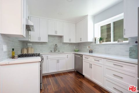 Photo of 3247 Descanso Drive, Los Angeles, CA 90026 (MLS # 26730275)