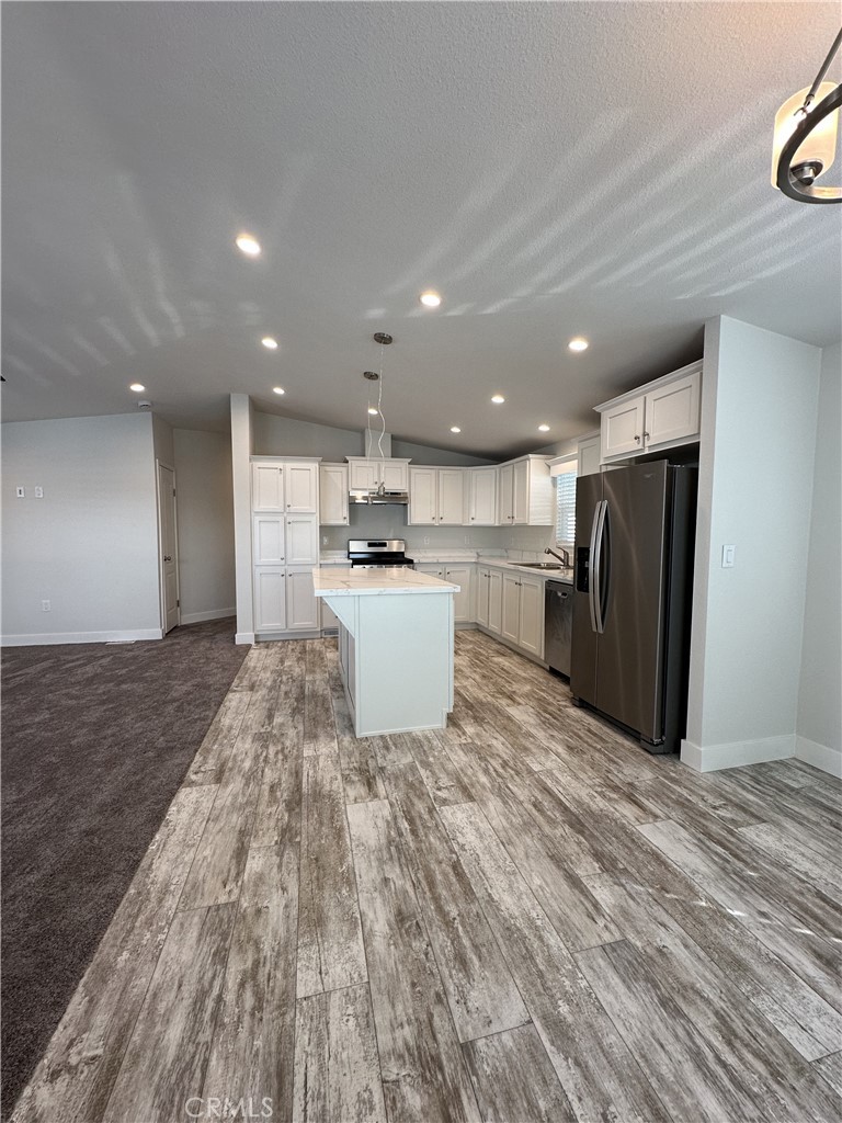 15621 Beach Blvd 8