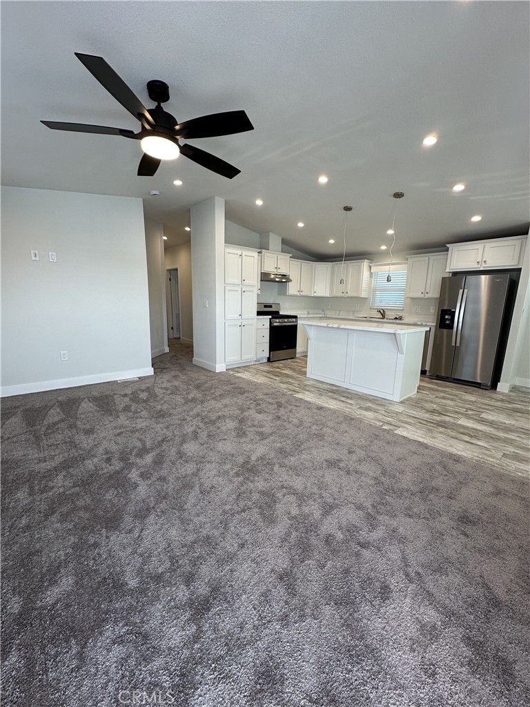 15621 Beach Blvd 8