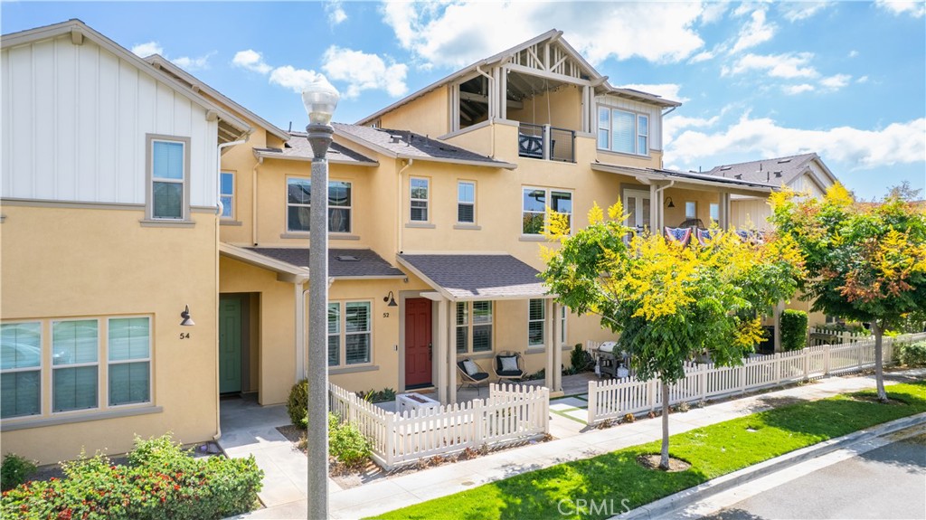 52 Promesa Avenue