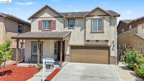 Photo of 186 Willowrun Way WAY, Oakley, CA 94561 (MLS # 41137177)