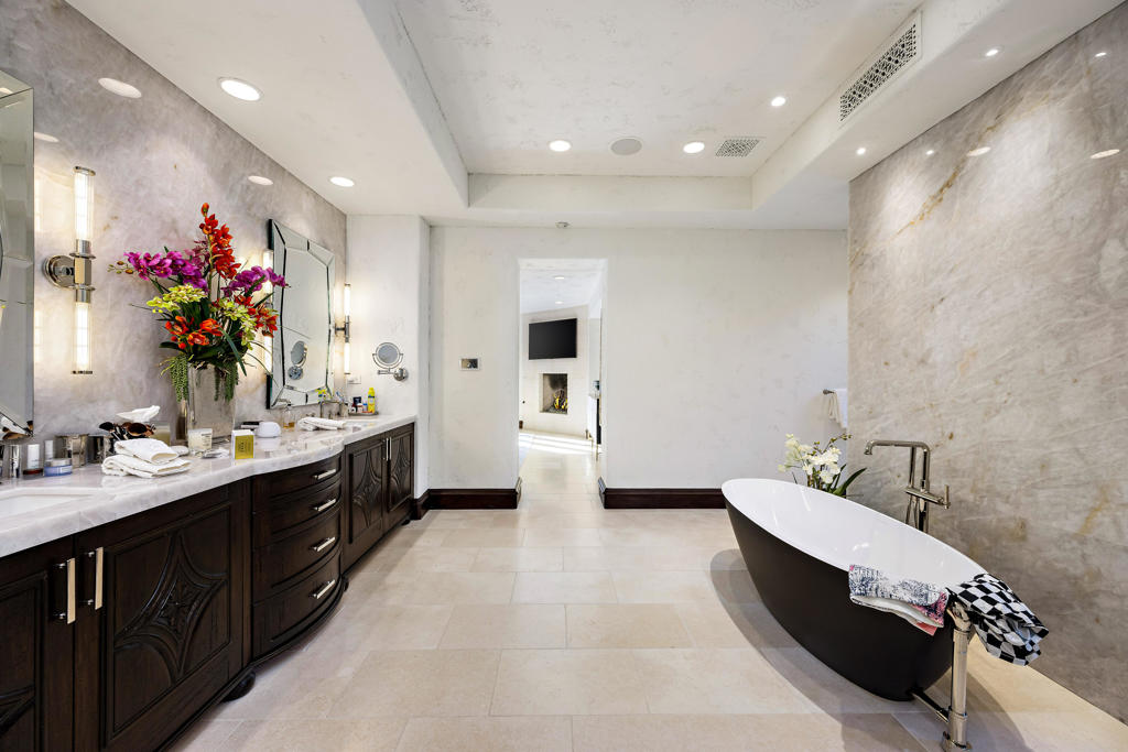 The Hideaway - Residential