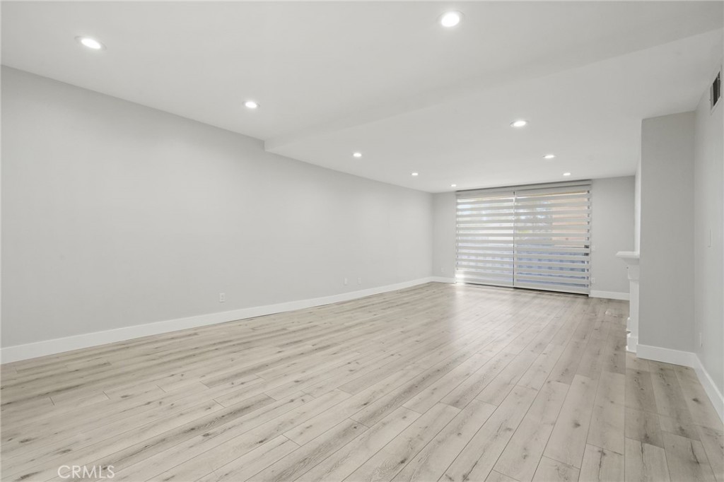 19029 Nordhoff Street 103