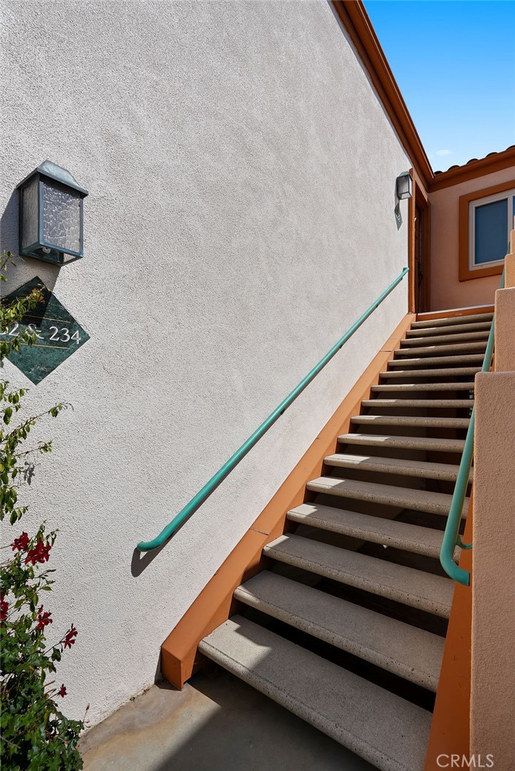 232 Villa Point Drive