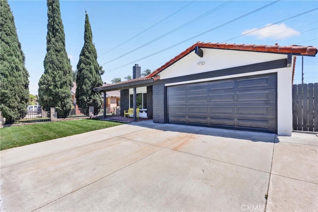 12412 Viarna Street