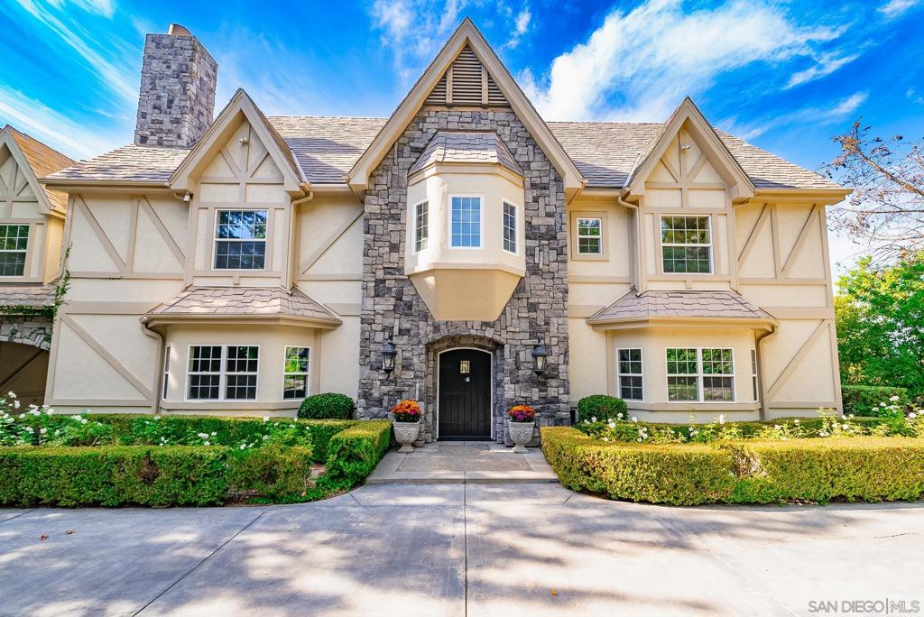 5 Rolling View Lane