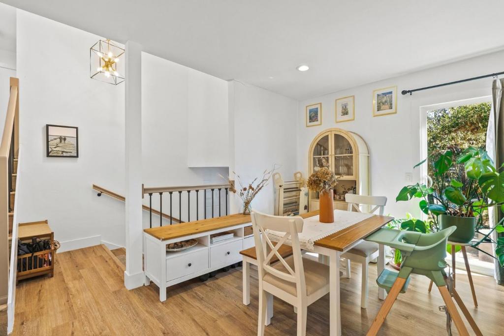 20 Crandall Road