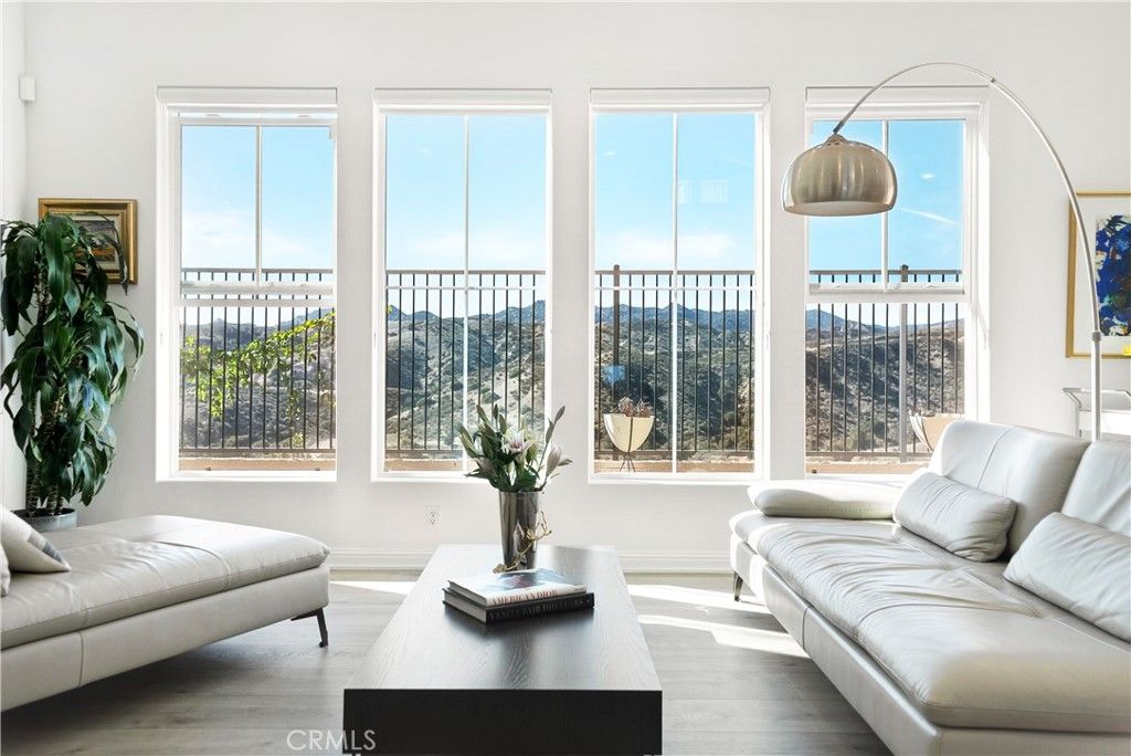 Photo of 20851 W Acorn Circle Cir, Porter Ranch, CA 91326 (MLS # SR26007895)