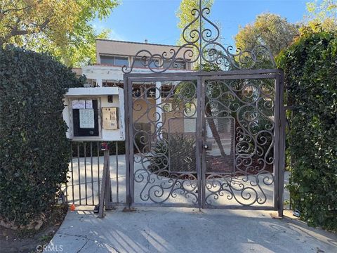 Photo of 10331 Lindley Avenue #105, Northridge, CA 91326 (MLS # SR26040889)