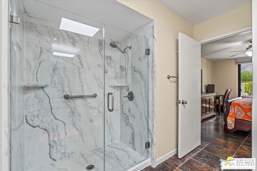 Sunrise Racquet Club - Residential