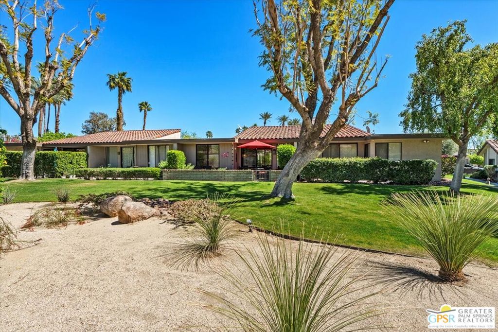 Sunrise Racquet Club - Residential