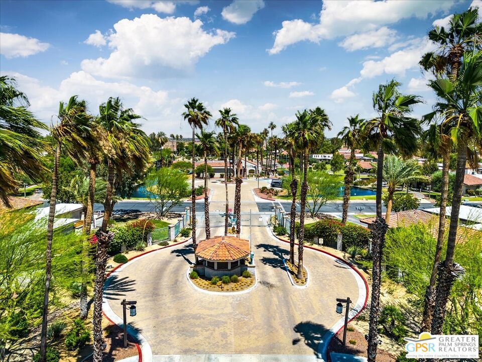 Sunrise Racquet Club - Residential