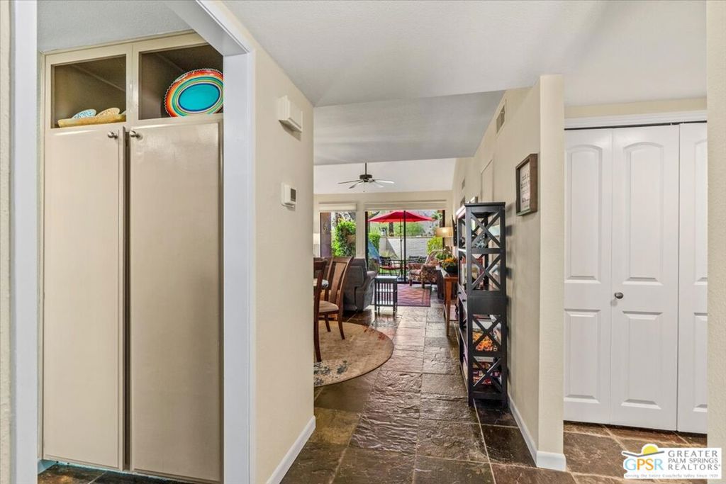 Sunrise Racquet Club - Residential
