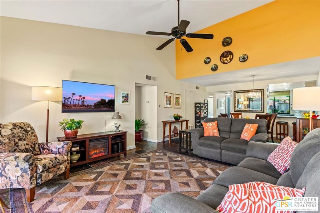 Sunrise Racquet Club - Residential