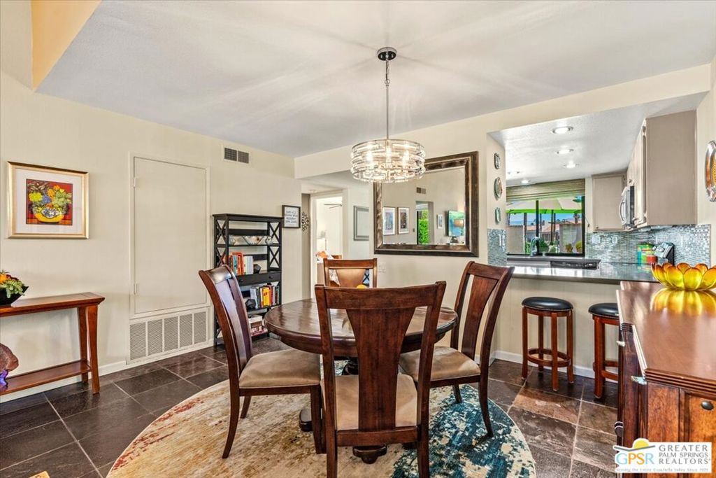 Sunrise Racquet Club - Residential