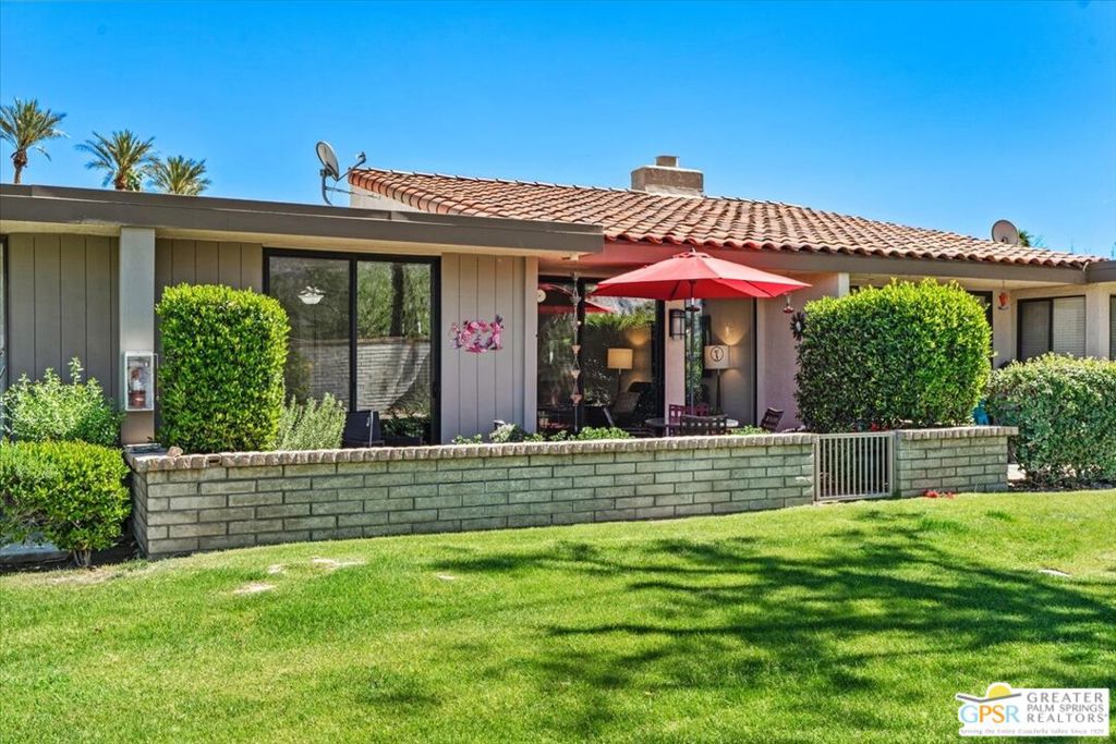 Sunrise Racquet Club - Residential