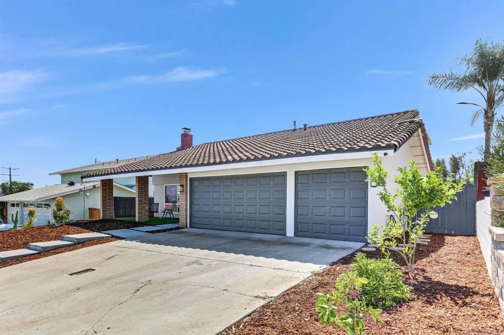 San Diego, California 92119, United States, 4 Bedrooms Bedrooms, ,3 BathroomsBathrooms,Residential,Active,222086