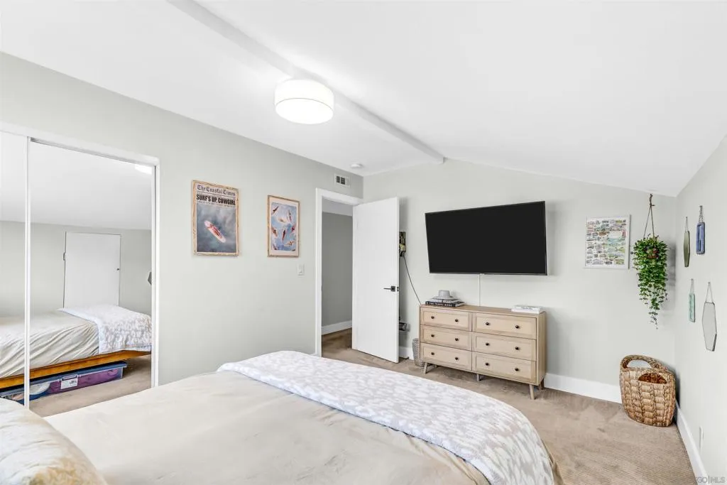 San Diego, California 92119, United States, 4 Bedrooms Bedrooms, ,3 BathroomsBathrooms,Residential,Active,222086