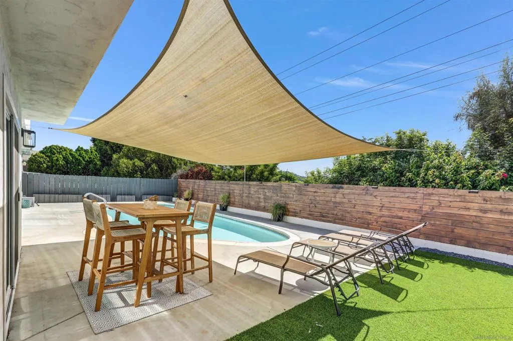 San Diego, California 92119, United States, 4 Bedrooms Bedrooms, ,3 BathroomsBathrooms,Residential,Active,222086