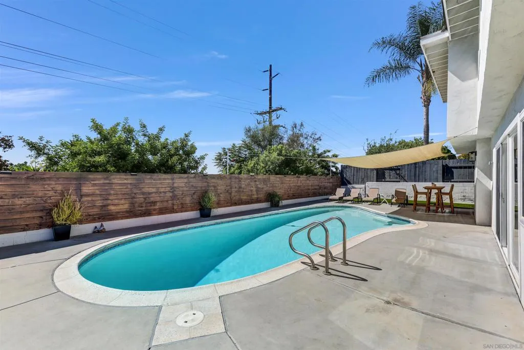 San Diego, California 92119, United States, 4 Bedrooms Bedrooms, ,3 BathroomsBathrooms,Residential,Active,222086