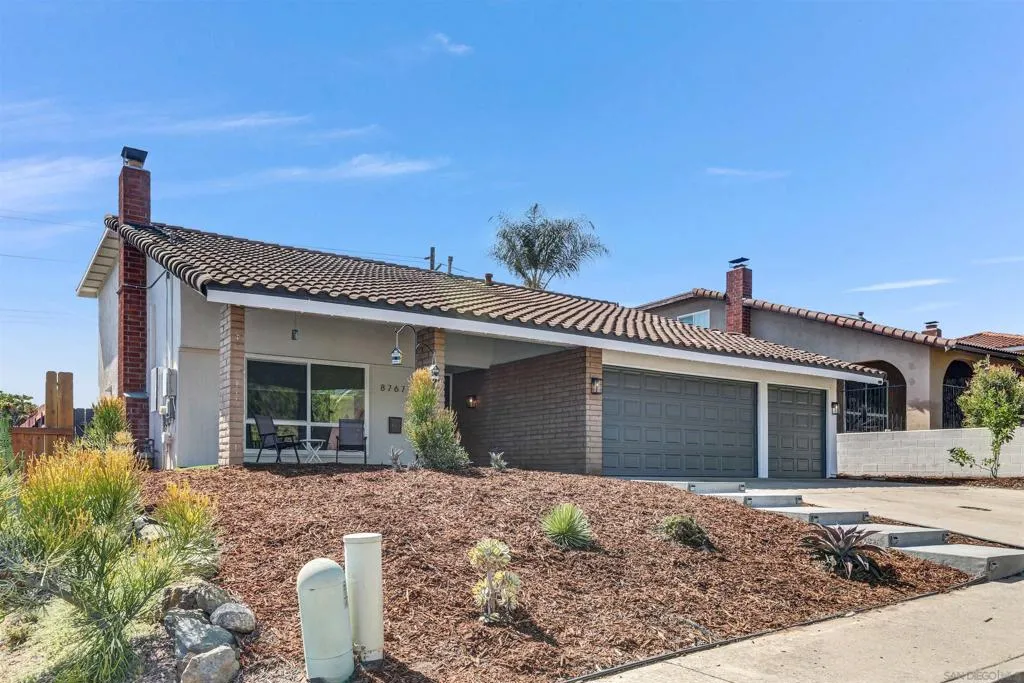 San Diego, California 92119, United States, 4 Bedrooms Bedrooms, ,3 BathroomsBathrooms,Residential,Active,222086