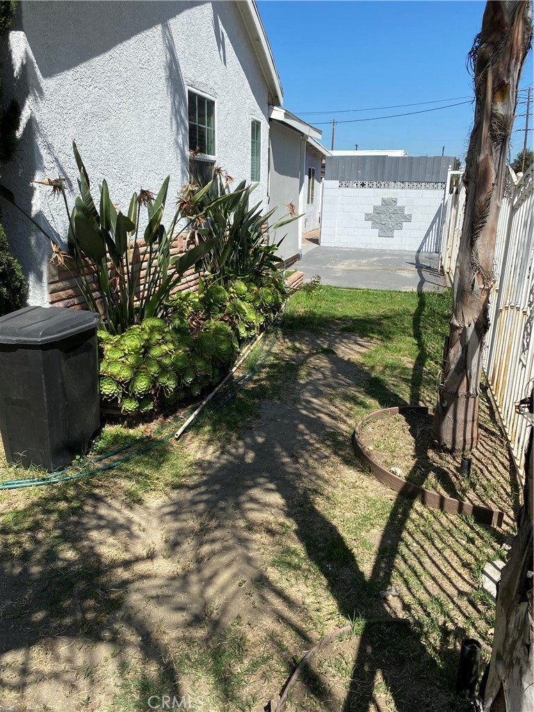 13601 Terra Bella Street