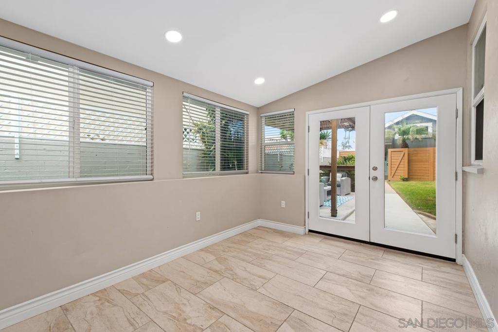 Ocean Beach - Residential