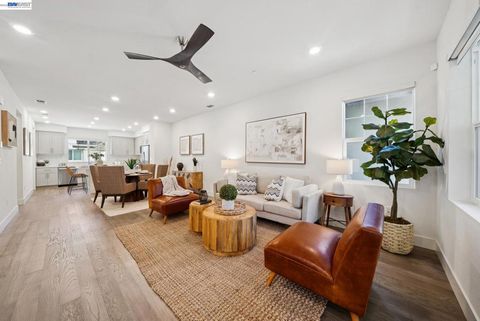 Photo of 57109 Via Vicenza, San Ramon, CA 94583 (MLS # 41125121)