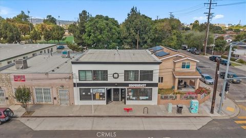 Photo of 2171 Santa Fe AVE, Long Beach, CA 90810 (MLS # DW26118526)