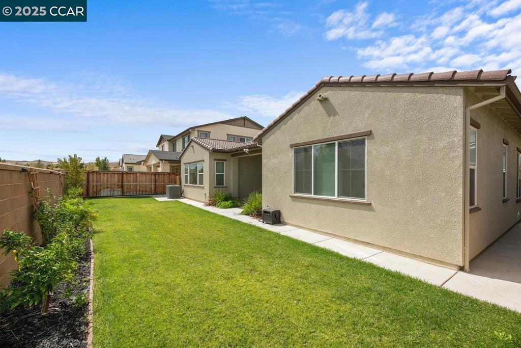 TRACY PARK - Residential