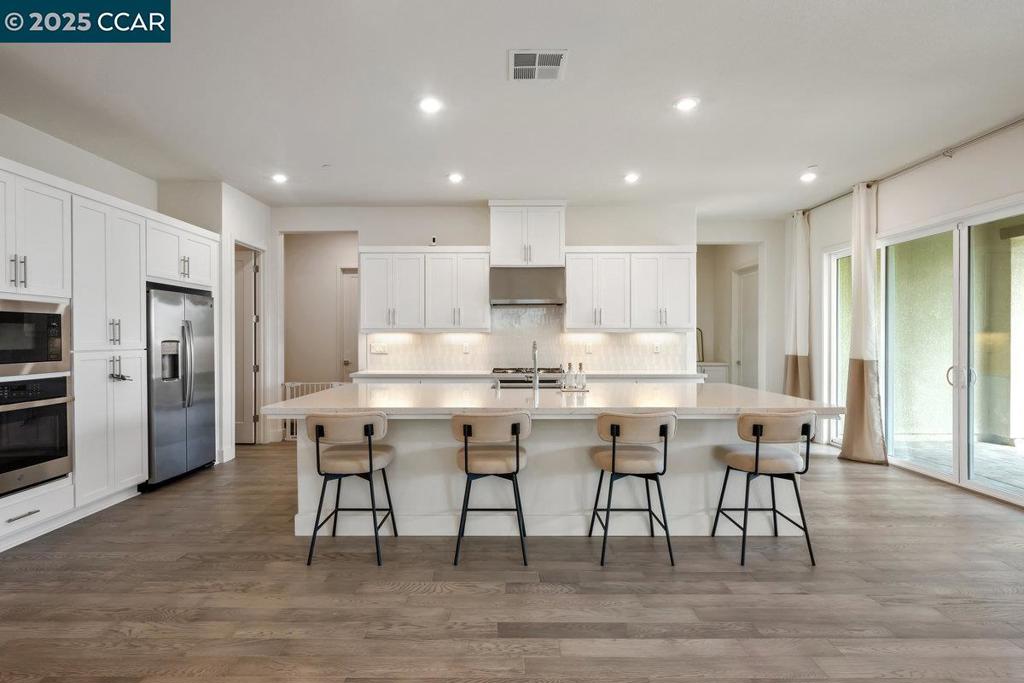TRACY PARK - Residential