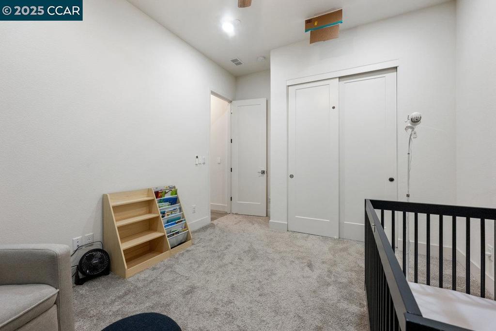TRACY PARK - Residential