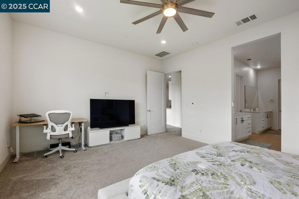 TRACY PARK - Residential